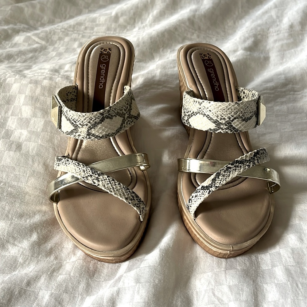 Grendha Women’s Sz.7 Wedge